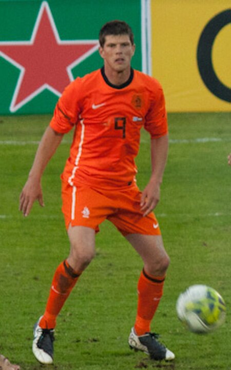 ไฟล์:Huntelaar_Oranje_9.jpg