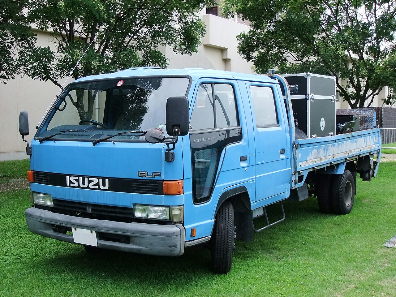 Image of ISUZU ELF, 4th Gen, Dobule-cab, Widebody-type