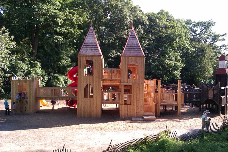 File:Jamie Bell 2012 Playground Castle 1.jpg