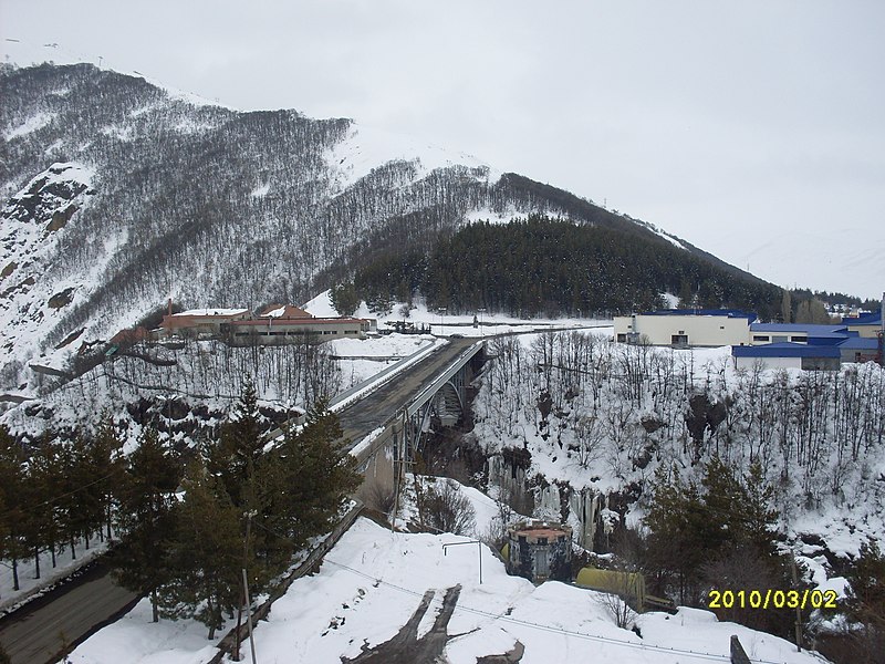 File:Jermuk bridge - panoramio.jpg