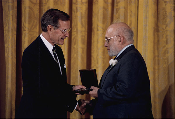 Lederberg (right) receiving The National Medal of Science from George H. W. Bush.