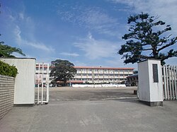 鹿児島市立大龍小学校