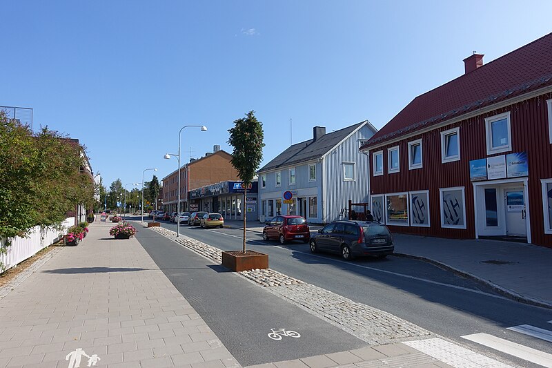 File:Kalix centrum kopmannagatan.jpg