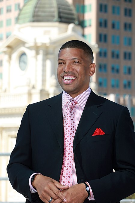 Kevin Johnson, Mayor of Sacramento, CA, skyline of Sacramento.jpg