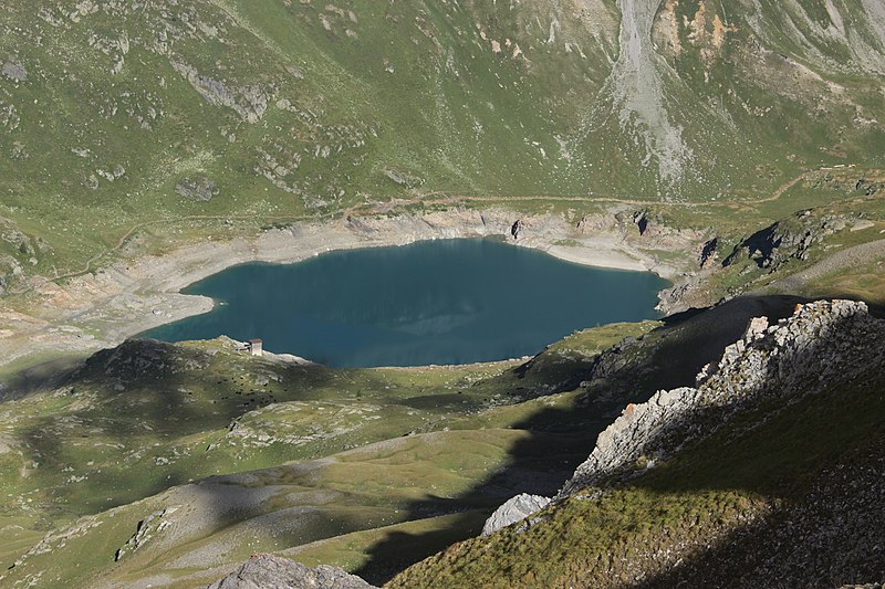 File:Lac Superieur de Fully (19891732614).jpg