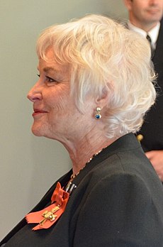 Лиза Харроу на награждении в 2015 году