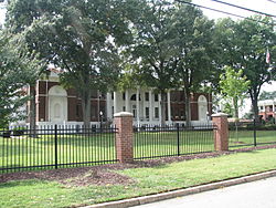 Livingstone College fra Monroe St Salisbury NC.JPG