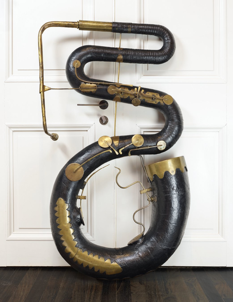 File:MIMEd L 2929. Contrabass serpent, nominal pitch 16-ft C (against door).png