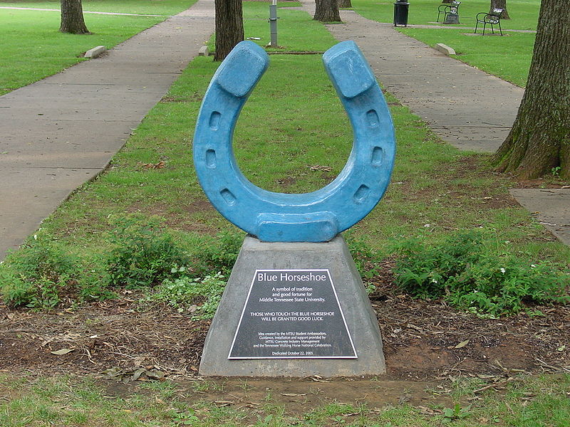 File:MTSU Blue Horseshoe.JPG