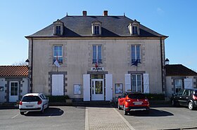 Mairie de Saint-Hilaire-la-Forêt (vue 2, Éduarel, 12 avril 2016).JPG