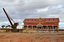 Mannahill railway station, 2017 (03).jpg