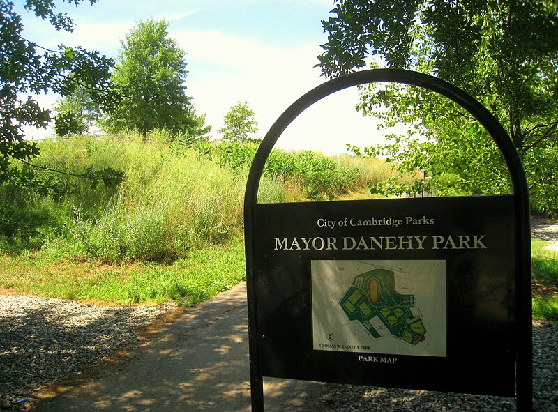 File:Mayor Danehy Park - Cambridge, MA - IMG 0202.JPG