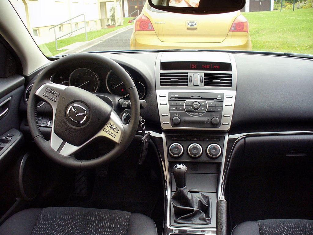 File:Mazda 6 GH Sportkombi 2.0 MZR-CD Dynamic Anubisschwarz Heck.JPG -  Wikimedia Commons