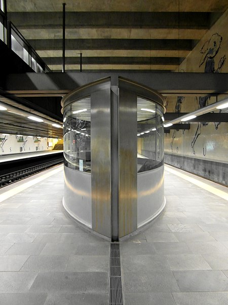 File:Metro de Lisboa - Estação Cais do Sodré (8215686038).jpg