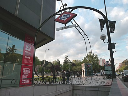 How to get to Estación de Canal with public transit - About the place