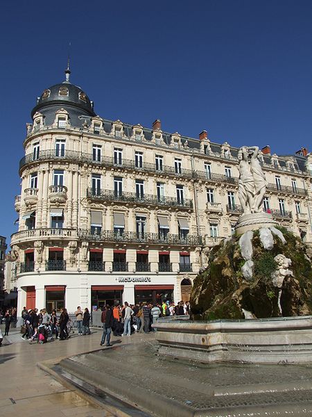 File:Montpellier - Place de la comédie.jpg