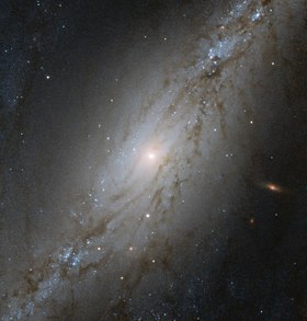 NGC7513 - HST - Potw2027a.tif