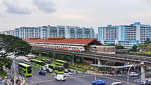 NS13 Yishun MRT tashqi ko'rinishi 20201006 181440.jpg