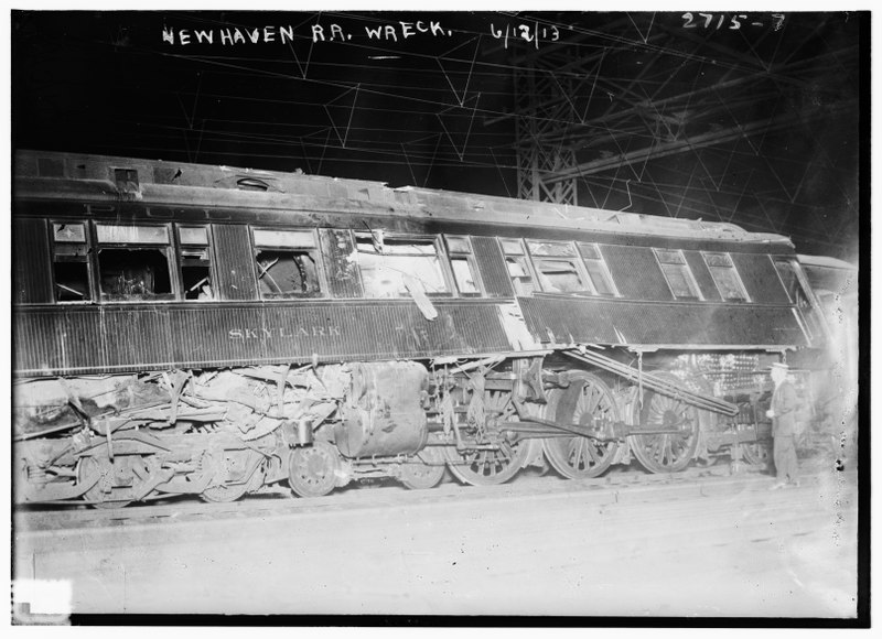 File:New Haven R.R. wreck LCCN2014693195.tif