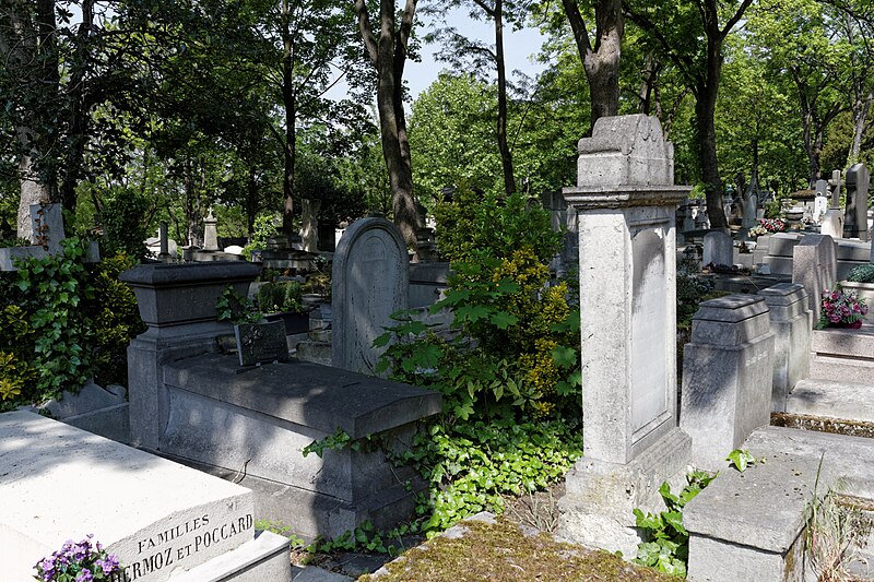 File:Père-Lachaise - Division 53 - Assollant 03.jpg