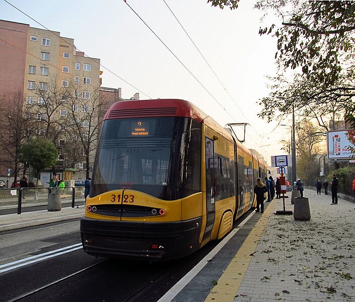 File:PESA 120Na "Swing", -3123, Tramwaje Warszawskie (22785124655).jpg