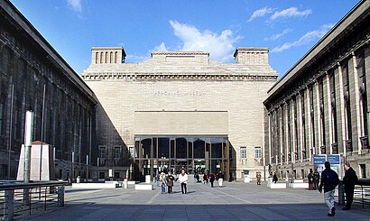 So kommt man zu dem Pergamon Museum mit den Öffentlichen - Mehr zum Ort Hier