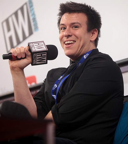 Philip DeFranco, winner of the Audience Choice Award for Show of the Year and the News and Culture category