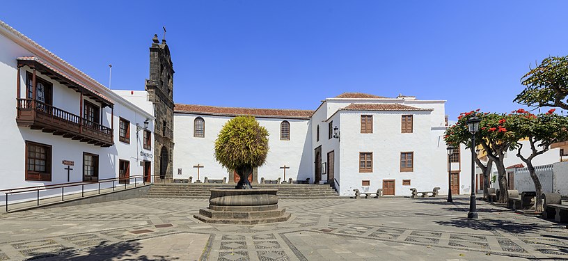 Plaza and Convento de San Francisco Santa Cruz de La Palma