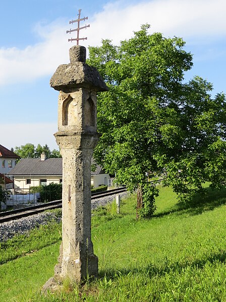 File:Podgorje Kamnik Slovenia - shrine.JPG