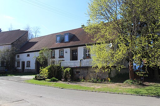 Quereinhaus Eckweg 2 Bledesbach