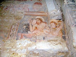 În cor s-au păstrat cele mai vechi picturi murale transilvănene, unde s-au contopit elemente romanice cu elemente gotice, picturi executate curând după terminarea construcției, către sfârșitul secolului al XIII-lea.