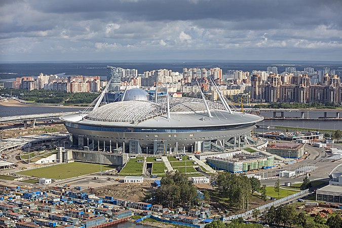 图为在俄罗斯圣彼得堡的十字架体育场。