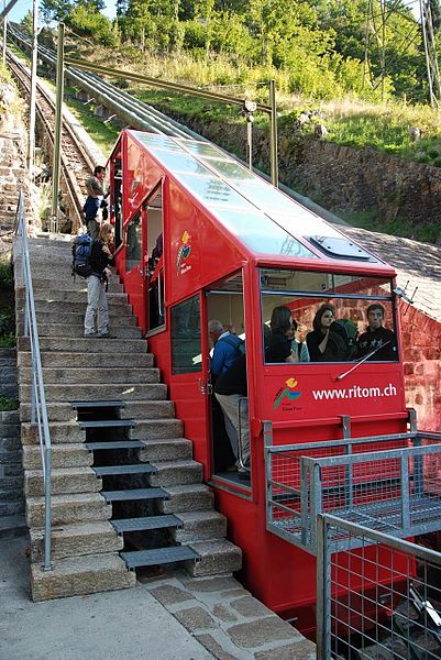 File:Ritom funicular.jpg