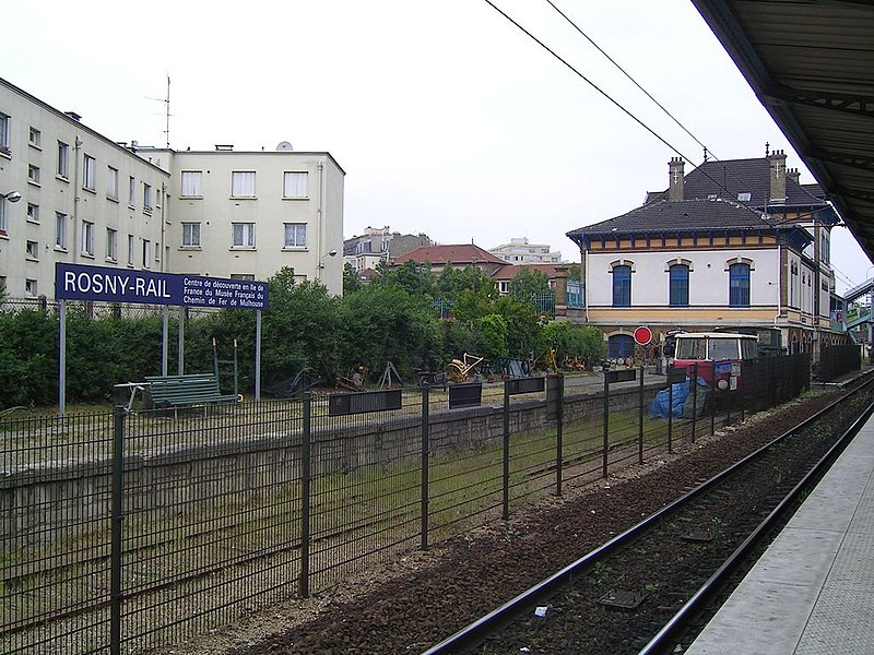 File:Rosny sous Bois Rosny Rail.jpg