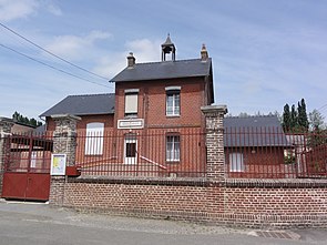 Sainte-Geneviève (Aisne) mairie, école mixte.JPG