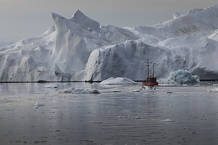 Icebergs in Disko bay, excursion