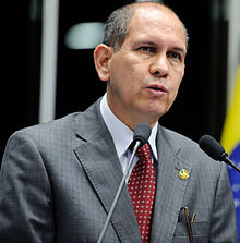 Senador Aníbal Diniz 05 ноября 2012.JPG
