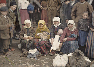 Marknadsscen i Krusevac i Serbien (1913).