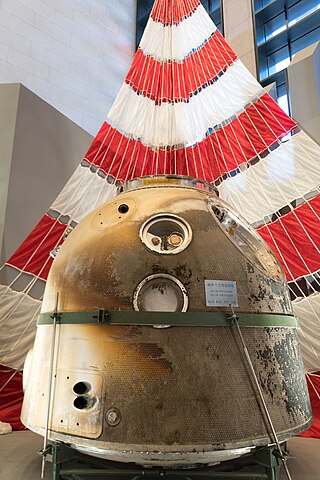 <span class="mw-page-title-main">Shenzhou 13</span> 2021 Chinese crewed spaceflight to the Tiangong Space Station