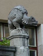 Stuttgart - Vásárcsarnok - Reptil.jpg