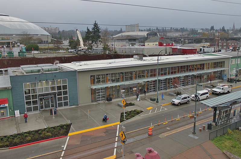 File:Tacoma Dome Station - Sounder and Amtrak - December 2017.jpg