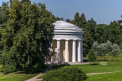 Temple of Friendship in Pavlovsk Park 02.jpg