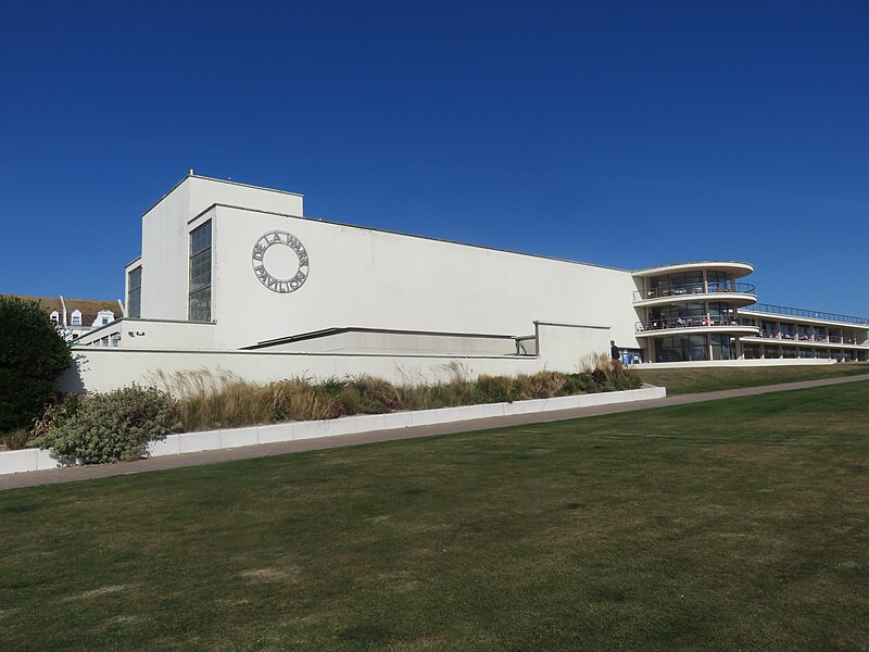 File:The De La Warr Pavilion, Bexhill On Sea - geograph.org.uk - 6271968.jpg