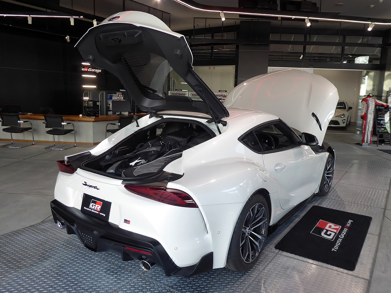 Image of The rearview of Toyota GR SUPRA SZ-R (3BA-DB22-ZTRW)