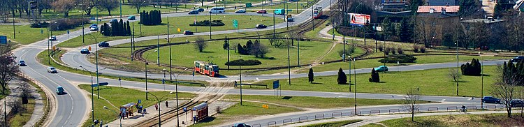 Tramwaje-konurbacji-slaskiej-bedzin-rondo-tram-roundabout-cropped.jpg