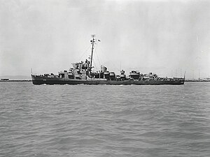 USS William C. Miller (DE-259) у военно-морской верфи Мэр-Айленд 15 мая 1945 г. (19-N-86023) .jpg