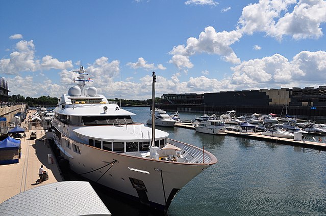 Image: Vieux port Montrèal 2017 a small