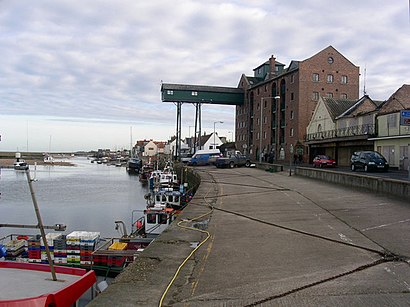 How to get to Wells Harbour with public transport- About the place