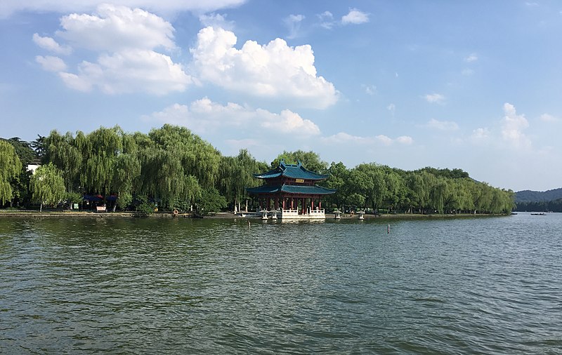 File:West Lake IMG 8801 yingzhou island.jpg