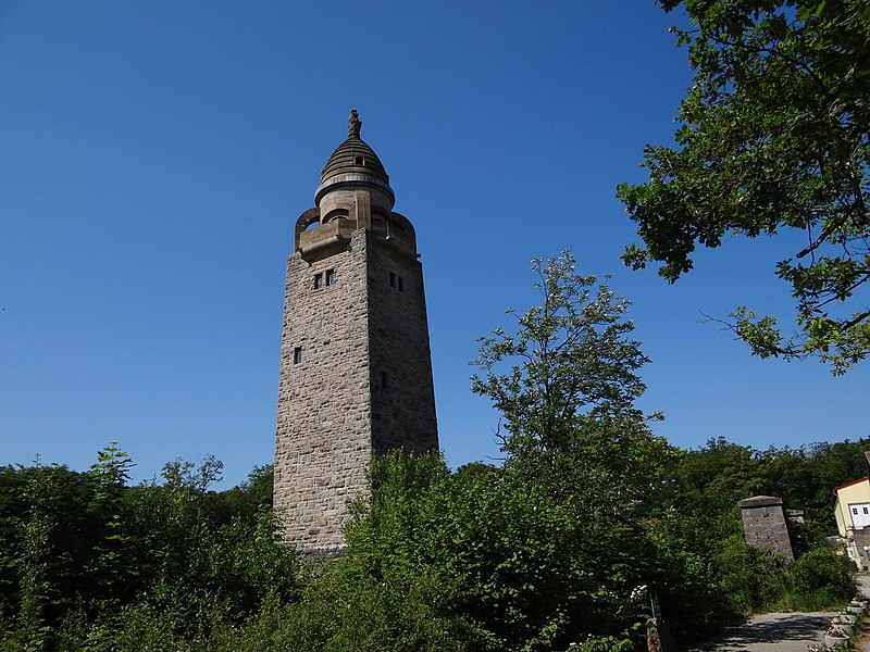 File:Wittelsbacher Turm - panoramio.jpg